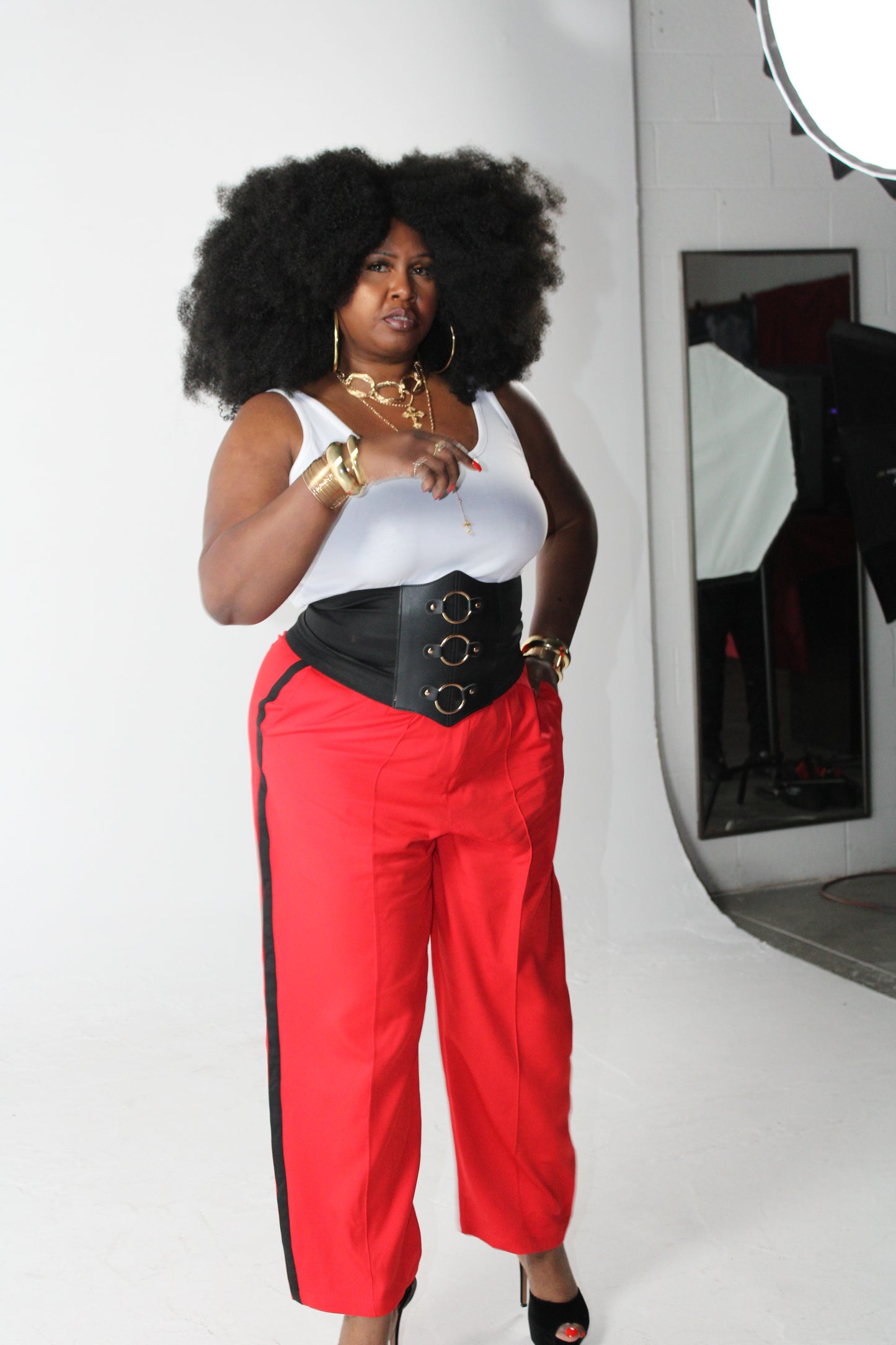 CURVY FIT | RED HIGH-WAISTED STRAIGHT LEG PANT